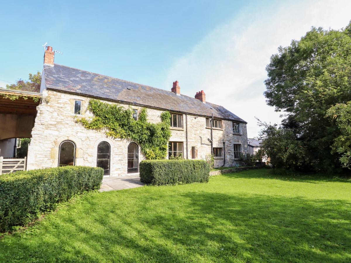 Abbey Cottage Denbigh Exterior photo